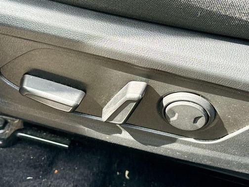 Shimmering Silver 2025 Hyundai TUCSON SEL