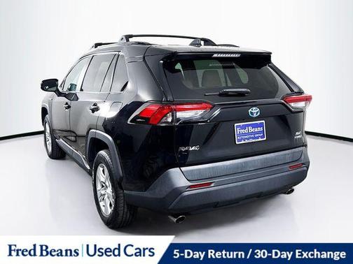 2020 Toyota RAV4 Hybrid XLE