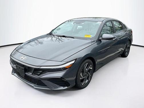 Gray Pearl 2024 Hyundai ELANTRA HEV Limited