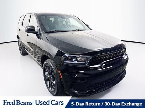 DB Black Crystal Clearcoat 2025 Dodge Durango GT
