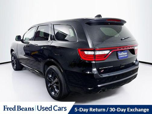 DB Black Crystal Clearcoat 2025 Dodge Durango GT