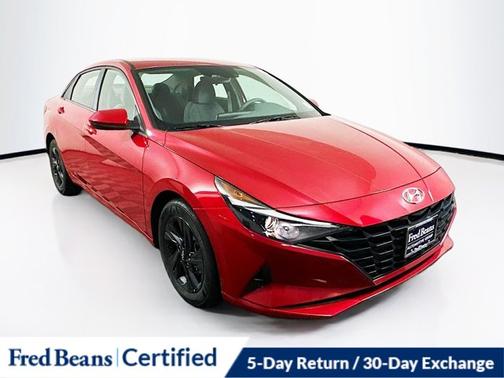 2022 Hyundai ELANTRA SEL