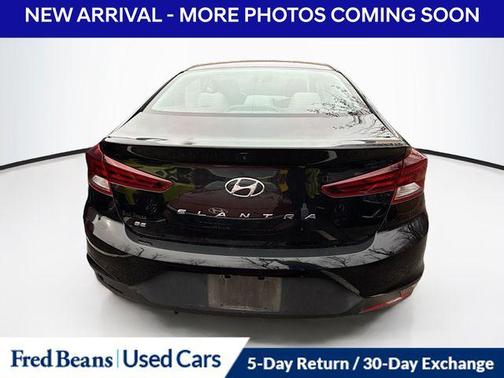 2020 Hyundai ELANTRA SE