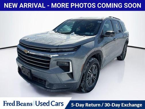 2025 Chevrolet Traverse LT