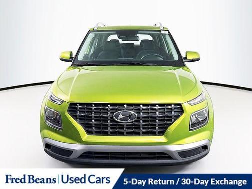 Apple Green 2024 Hyundai VENUE SEL