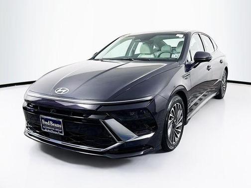 2024 Hyundai SONATA Hybrid Limited