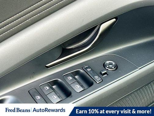 2026 Hyundai ELANTRA SEL