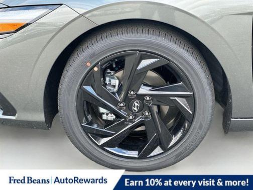 2026 Hyundai ELANTRA SEL