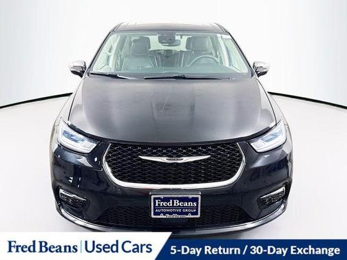 2023 Chrysler Pacifica Hybrid Limited