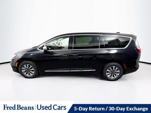 2023 Chrysler Pacifica Hybrid Limited