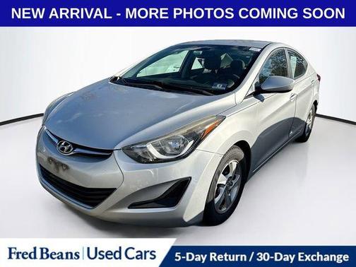 2015 Hyundai ELANTRA SE