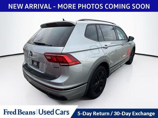 2022 Volkswagen Tiguan 2.0T SE R-Line Black