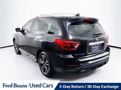 2020 Nissan Pathfinder Platinum