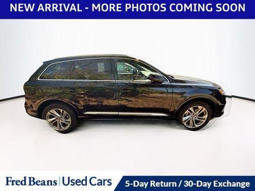 2021 Audi Q7 55 Premium Plus