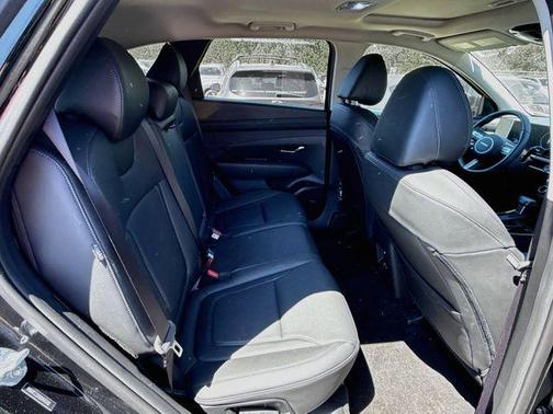 Phantom Black 2025 Hyundai TUCSON SEL Convenience