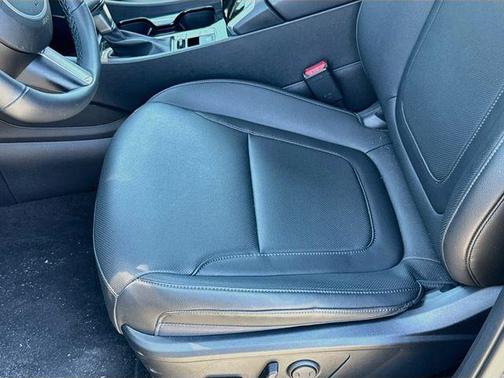 Phantom Black 2025 Hyundai TUCSON SEL Convenience
