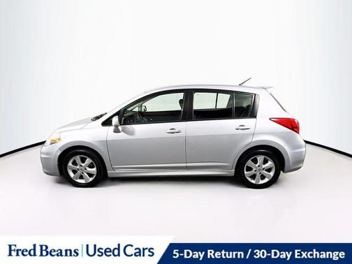 2010 Nissan Versa 1.8 SL