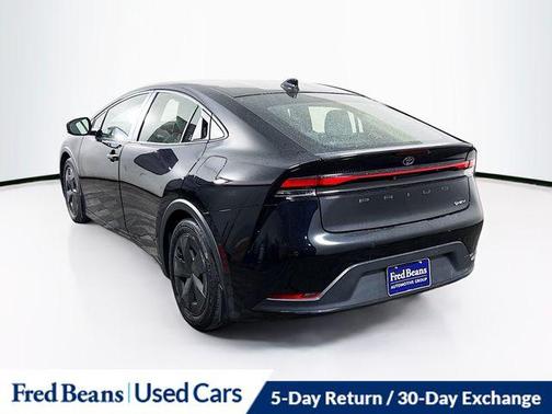 2025 Toyota Prius LE