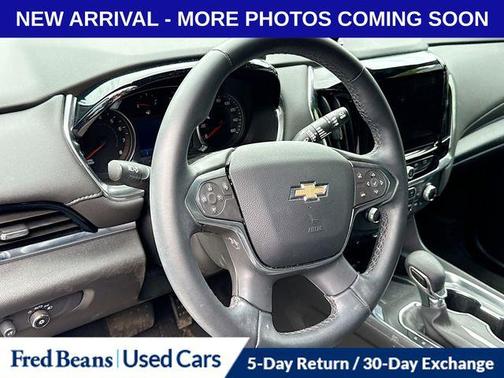 Summit White 2023 Chevrolet Traverse LT Cloth