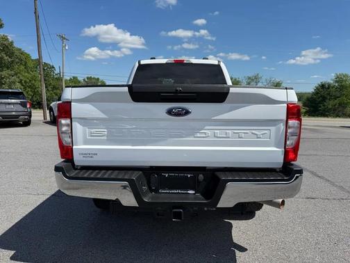 Oxford White 2022 Ford F-250 XL