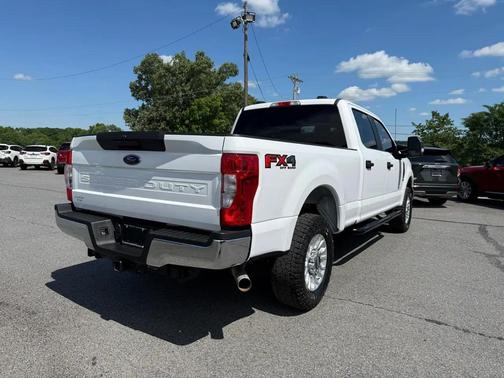 Oxford White 2022 Ford F-250 XL
