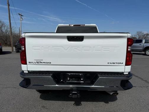 2022 Chevrolet Silverado 2500 Custom