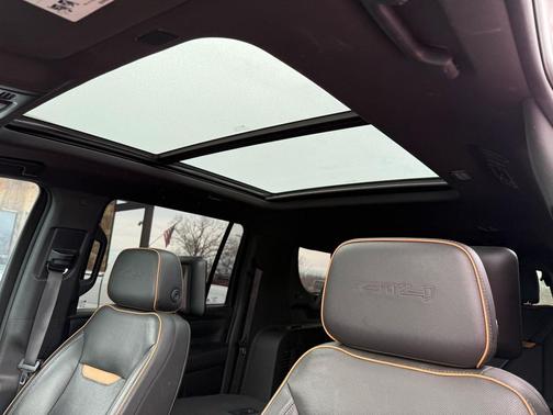 2021 GMC Yukon XL 4WD AT4