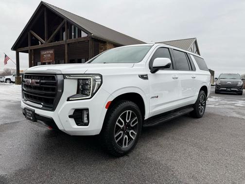 2021 GMC Yukon XL 4WD AT4
