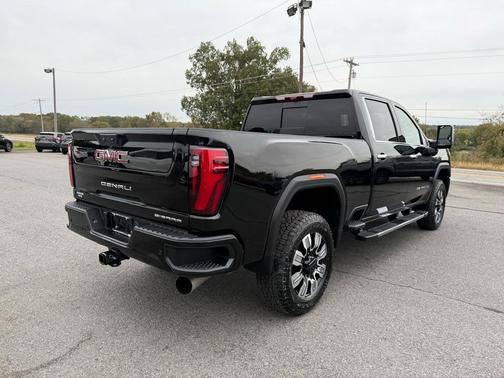 2024 GMC Sierra 2500 Denali