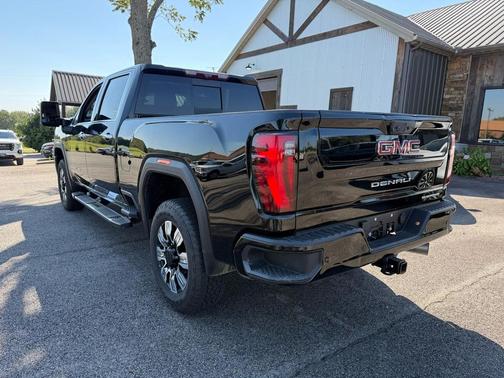 2024 GMC Sierra 2500 Denali