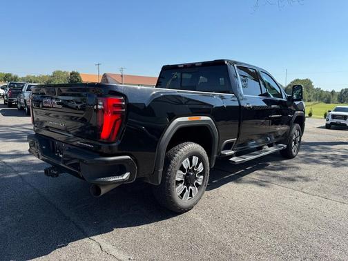 2024 GMC Sierra 2500 Denali