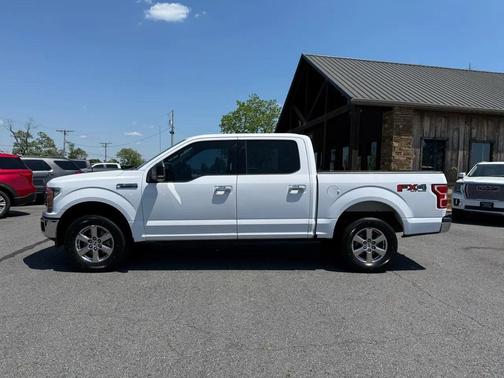Oxford White 2019 Ford F-150 XLT