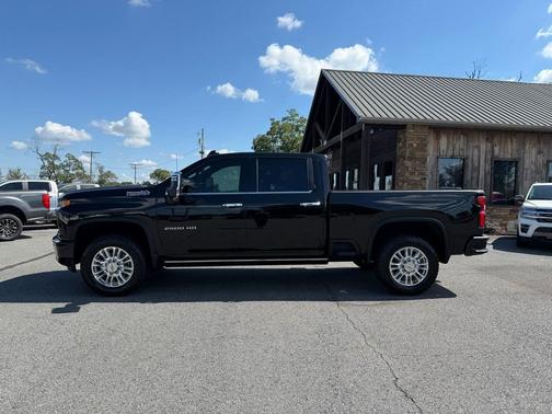 2022 Chevrolet Silverado 2500 High Country
