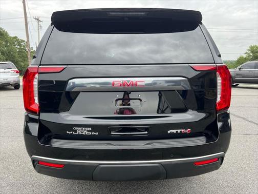 2024 GMC Yukon XL 4WD AT4