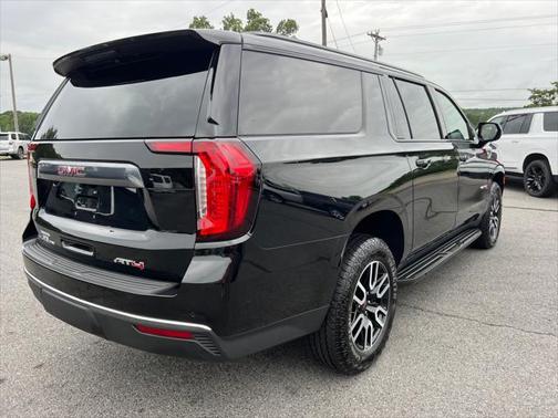 2024 GMC Yukon XL 4WD AT4