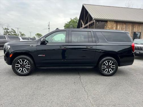 2024 GMC Yukon XL 4WD AT4