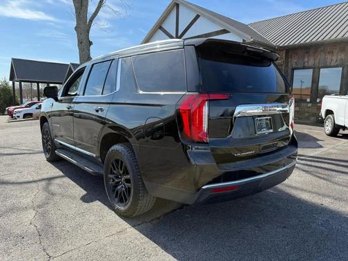 2021 GMC Yukon SLT