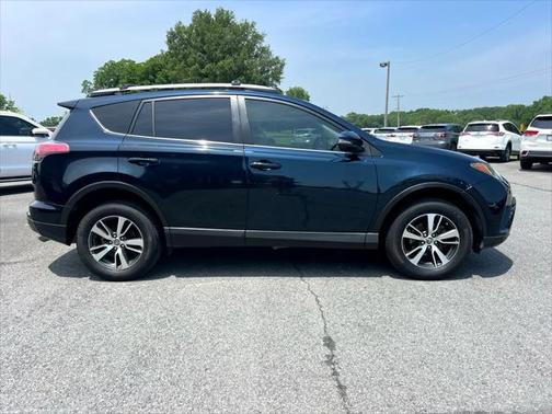 2018 Toyota RAV4 XLE Premium