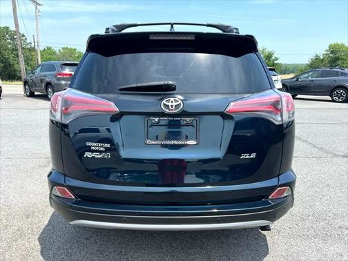 2018 Toyota RAV4 XLE Premium