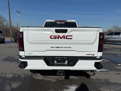 2024 GMC Sierra 2500 AT4