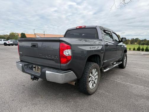 2017 Toyota Tundra SR5