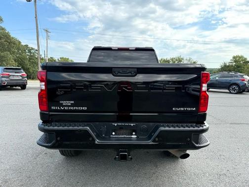 2024 Chevrolet Silverado 2500 Custom