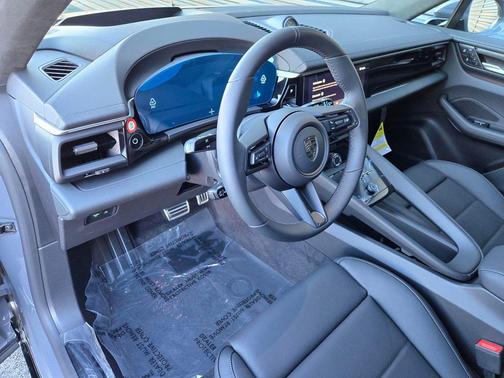 Slate 2025 Porsche Macan Macan Electric Turbo
