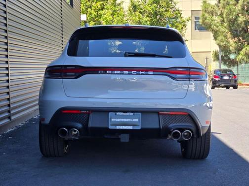 Chalk 2026 Porsche Macan Macan