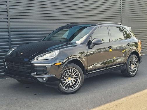 Black 2018 Porsche Cayenne Platinum Edition