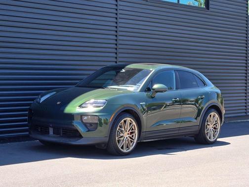 Dark Green 2025 Porsche Macan Macan Electric 4