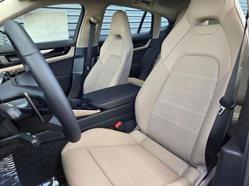 Green Metallic 2026 Porsche Panamera 4