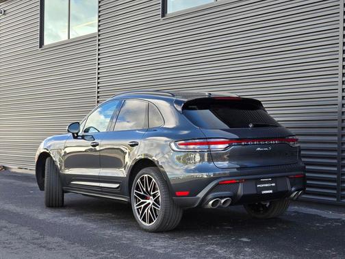 2026 Porsche Macan Macan