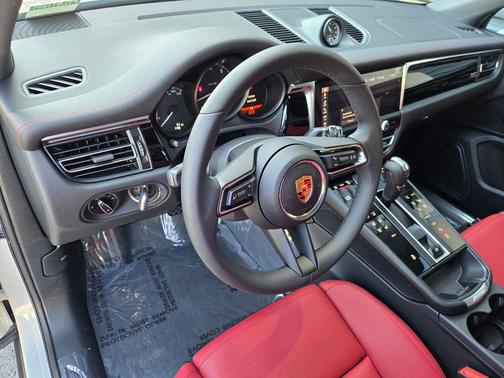Chalk 2026 Porsche Macan Macan