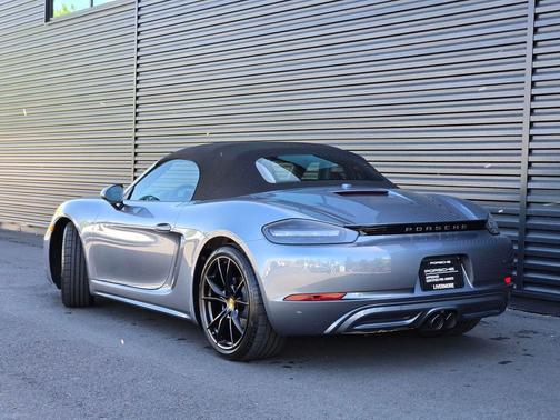 Vanadium Grey Metallic 2025 Porsche 718 Boxster Base